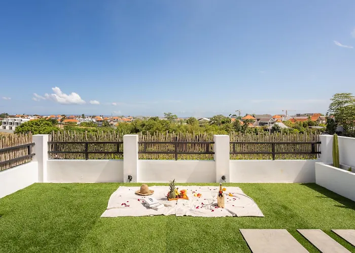 2bd Mediterranean With Rooftop And Private Pool