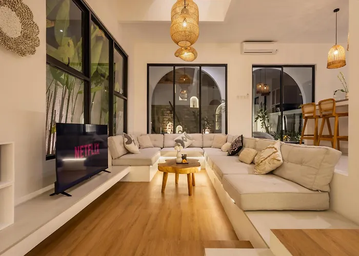 2bd Mediterranean With Rooftop And Private Pool ヴィラ