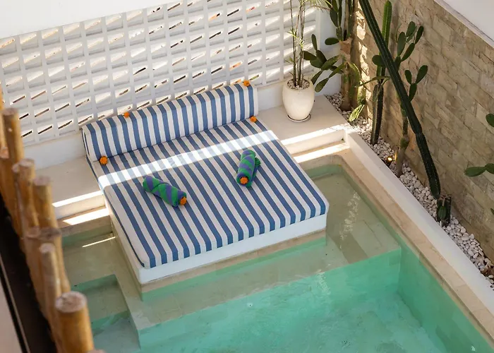 2bd Mediterranean With Rooftop And Private Pool